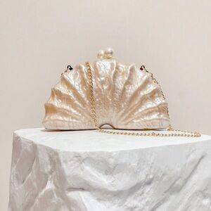 Mother of Pearl Shell Bag Textured Clutch with Shoulder Chain Faux Handbag